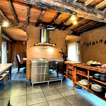 Prázdninový dům Elegant Farmhouse In With Sauna